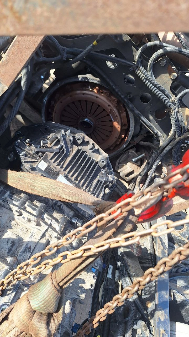 Автомеханик на выезд по грузовикам в Москве